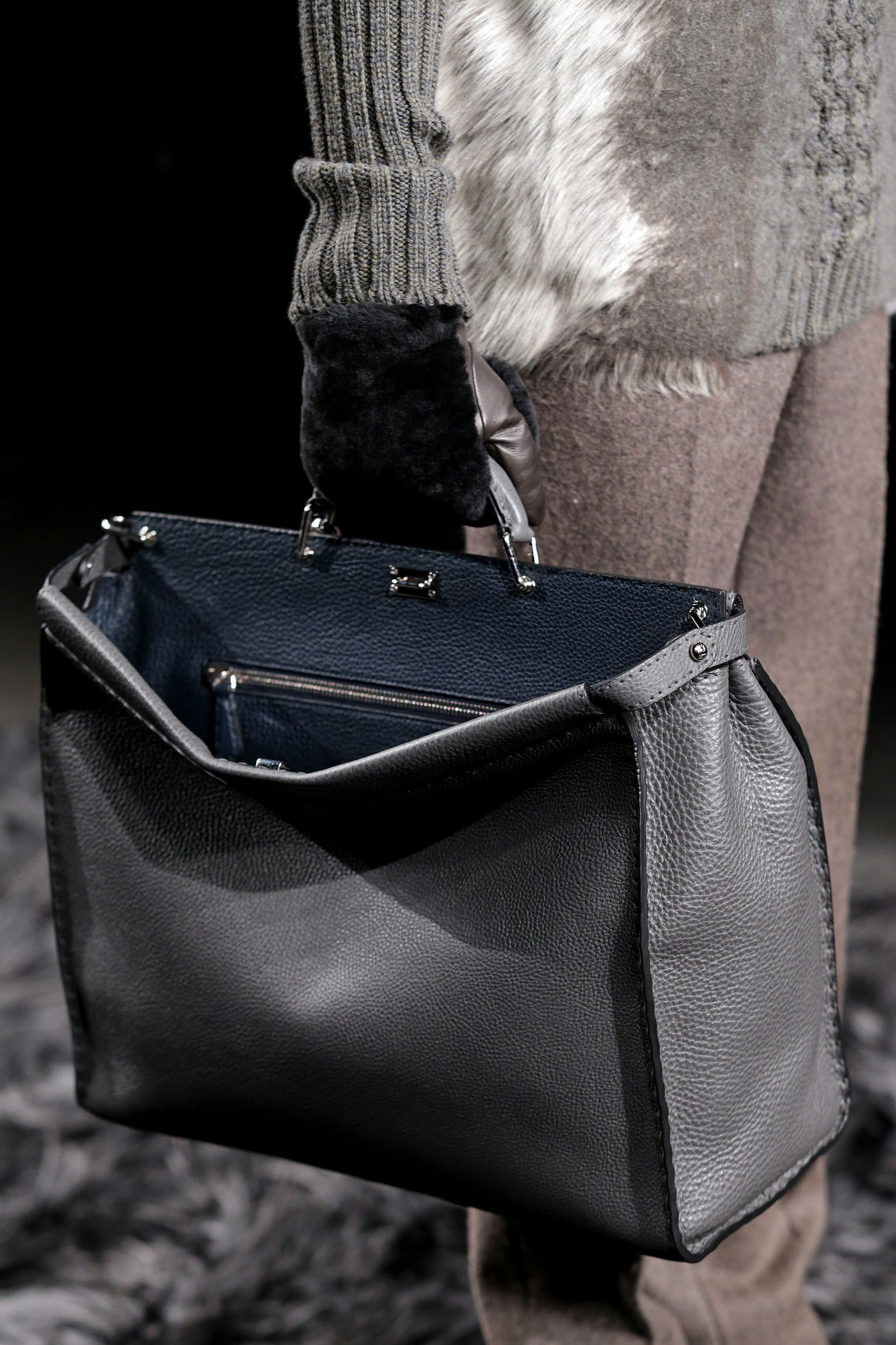 FENDI PEEKABOO MEN FW14-15_Close up - Luxsure