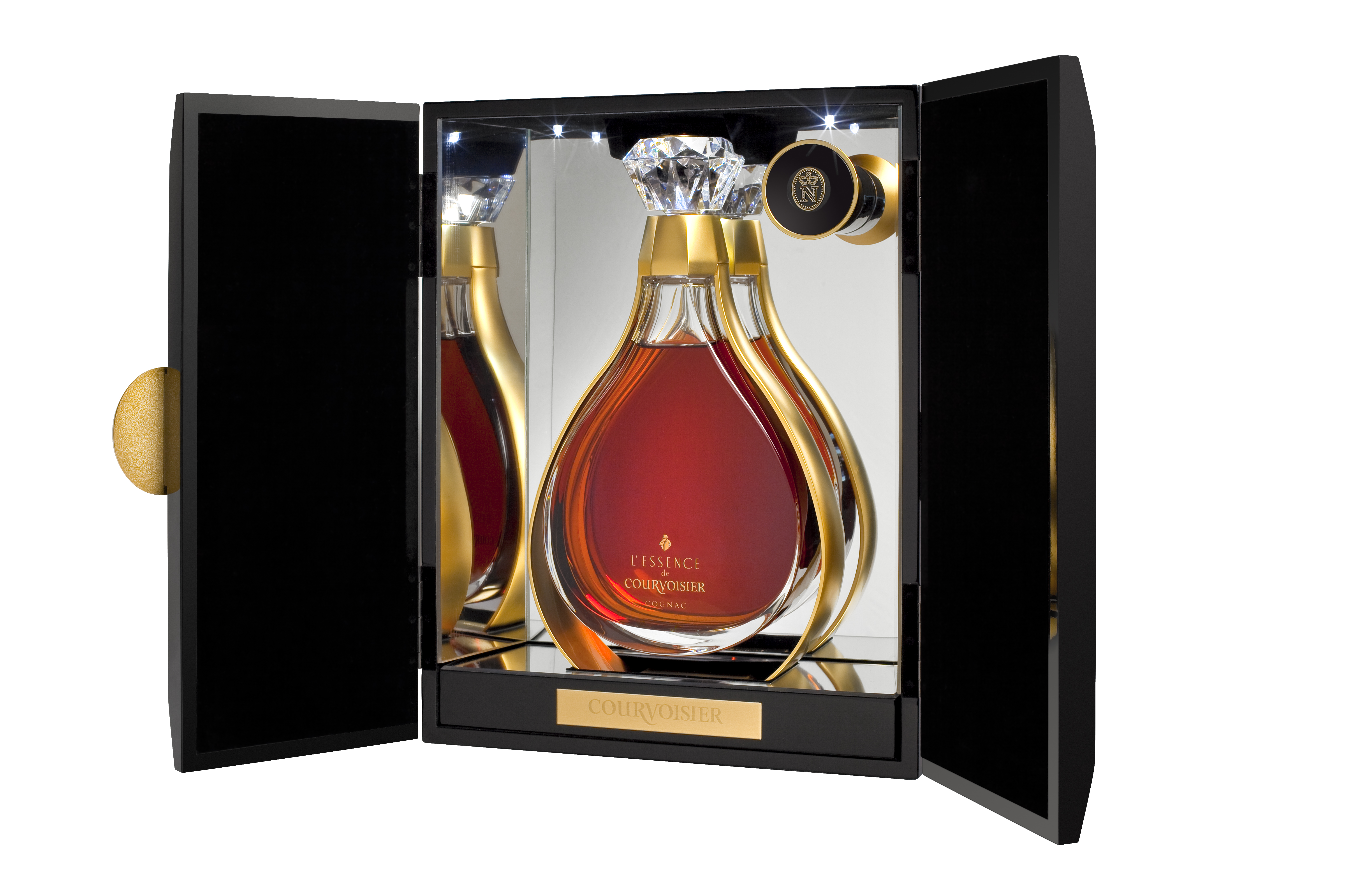 courvoisier-essence-coffret-ouvert-profil-hd-2