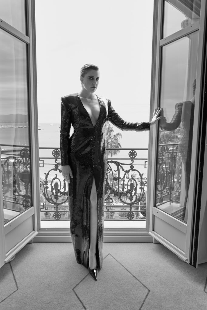 Emmanuelle Béart Greta Gerwig Éblouissent Saint Laurent Cérémonie d’Ouverture Festival Cannes