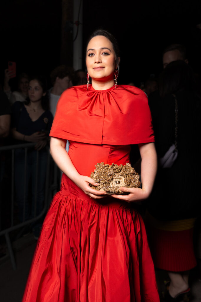 Lily Gladstone Éblouit avec Roger Vivier Pièce Unique Festival Cannes 2024